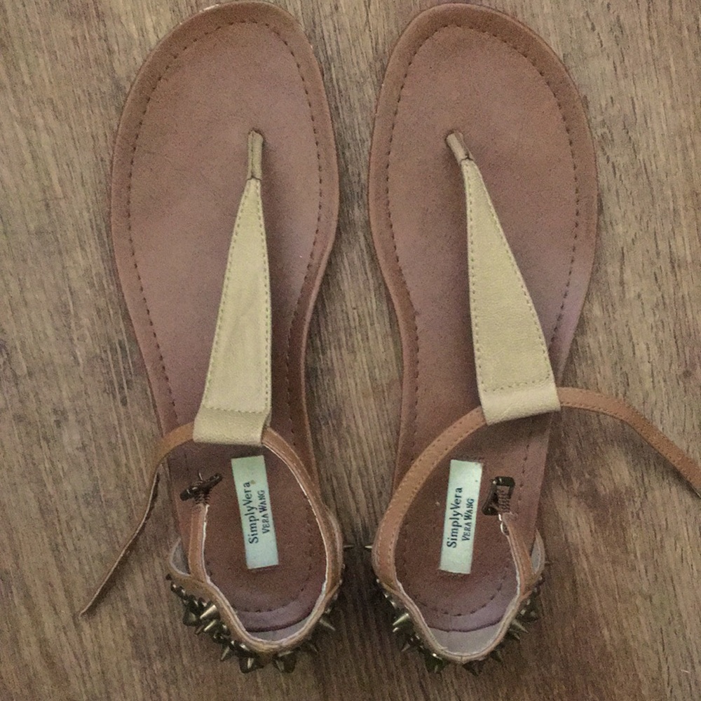 Simply Vera sandals by Vera Wang